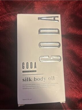Silk Body Oil — White